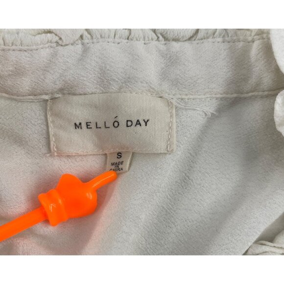 Mello Day White Ruffle Blouse Small Long Sleeve Button Down Womens Top - Picture 3 of 4